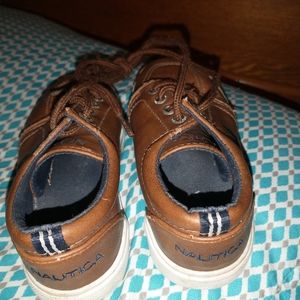 Boys 10 Nautica shoes brown.